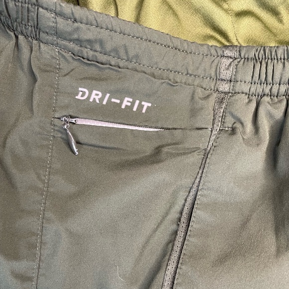 Nike Running Shorts - Picture 2 of 5